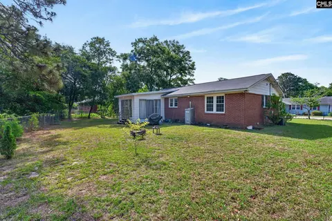 Exterior - 1217 Hazel St, Cayce, SC 29033 photo 6 of 7