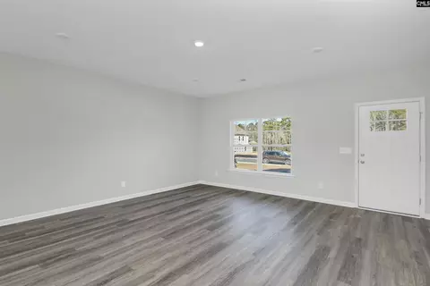 143 Middlesex Ct, Lugoff, SC 29078 photo 8