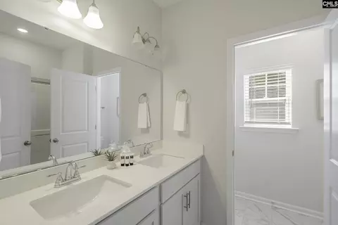 Bath - 147 Middlesex Ct, Lugoff, SC 29078 photo 1 of 10