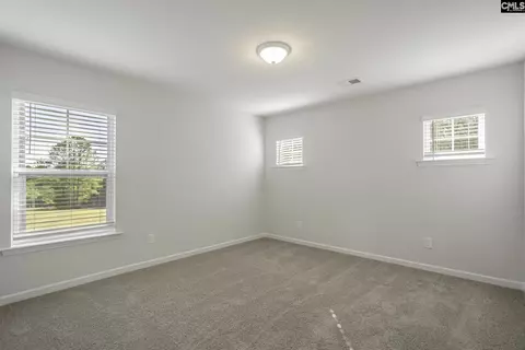 Bedroom - 147 Middlesex Ct, Lugoff, SC 29078 photo 5 of 11
