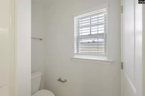 Bath - 147 Middlesex Ct, Lugoff, SC 29078 photo 8 of 10