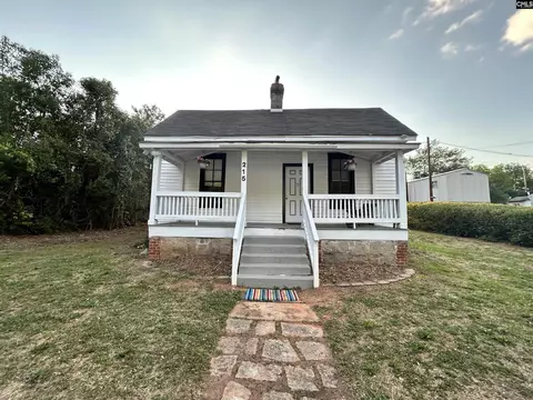 215 Eighth St, Winnsboro, SC 29180