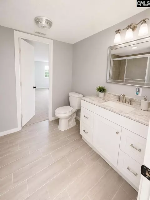 Bath - 2185 Longtown Rd, Ridgeway, SC 29130 photo 2 of 4