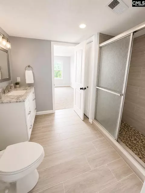 Bath - 2185 Longtown Rd, Ridgeway, SC 29130 photo 3 of 4