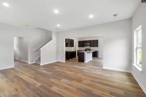 Living - 118 Middlesex Ct, Lugoff, SC 29078 photo 2 of 3