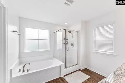 Bath - 823 Queenshire Ln, Elgin, SC 29045 photo 2 of 3