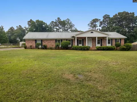1307 Sunnyhill Dr, Camden, SC 29020