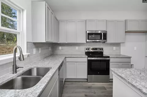 Kitchen - 227 Boseman Rd, Irmo, SC 29063 photo 3 of 5