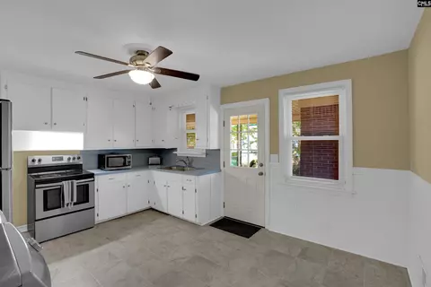 1528 Hazel St, Cayce, SC 29033 photo 4