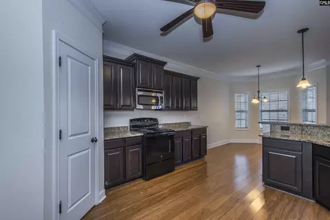 Kitchen - 199 Rossmore Dr, Cayce, SC 29033 photo 4 of 5