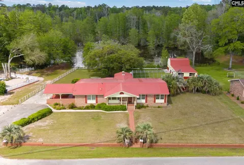 992 Dickinson St, Bamberg, SC 29003