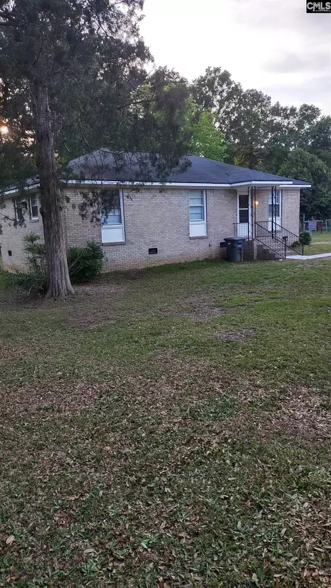 114 Henry St, Eastover, SC 29044