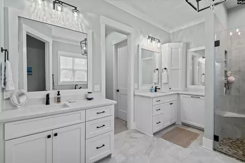 Bath - 609 Shore Rd, Gilbert, SC 29054 photo 3 of 8