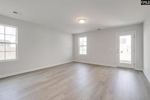 Living - 6014 Edgemont Ct, Elgin, SC 29045 photo 1 of 4