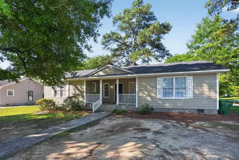 101 Roost Rd, Hopkins, SC 29061