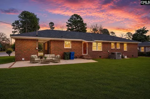 207 Woodhaven Dr, West Columbia, SC 29169