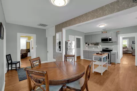 Dining - 326 Lyles St, Cayce, SC 29033 photo 1 of 2