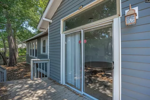 Exterior - 326 Lyles St, Cayce, SC 29033 photo 4 of 5