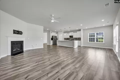 Living - 409 Layup Cir, Elgin, SC 29045 photo 3 of 4