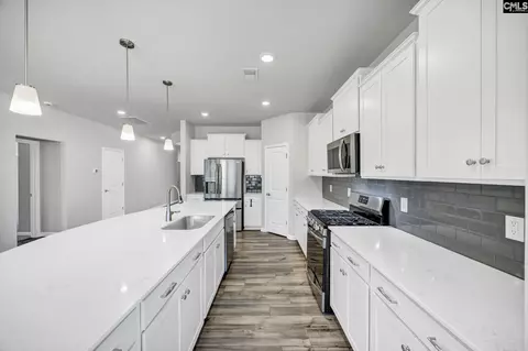 Kitchen - 409 Layup Cir, Elgin, SC 29045 photo 3 of 3