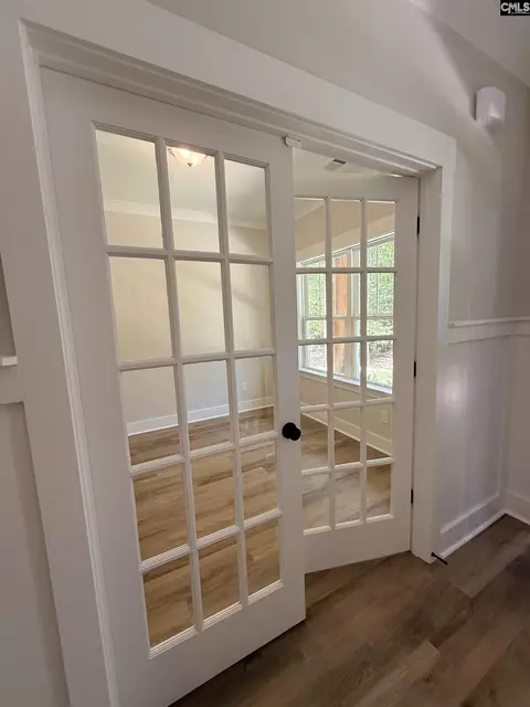 Entry Way - 3096 Cook Rd, Ridgeway, SC 29130 photo 3 of 8
