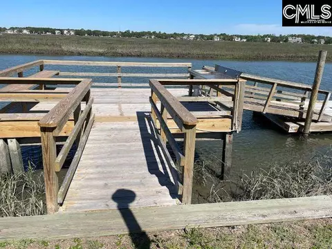 872 S Waccamaw Dr, Murrells Inlet, SC 29576