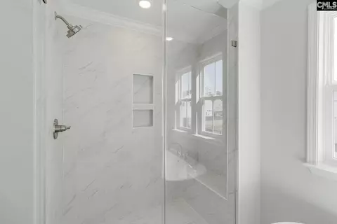 Bath - 645 Falling Leaf Ln, Chapin, SC 29036 photo 2 of 6