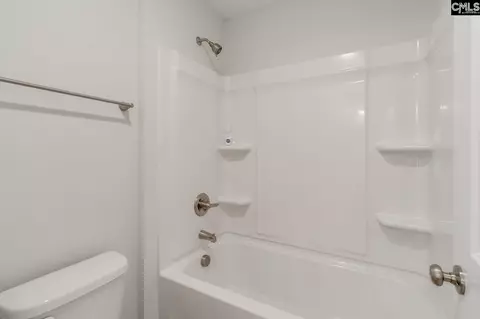 Bath - 6011 Edgemont Ct, Elgin, SC 29045 photo 3 of 5