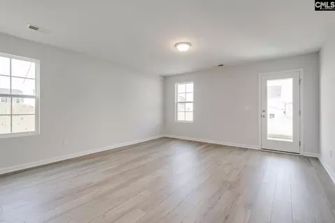 Living - 6011 Edgemont Ct, Elgin, SC 29045 photo 1 of 4