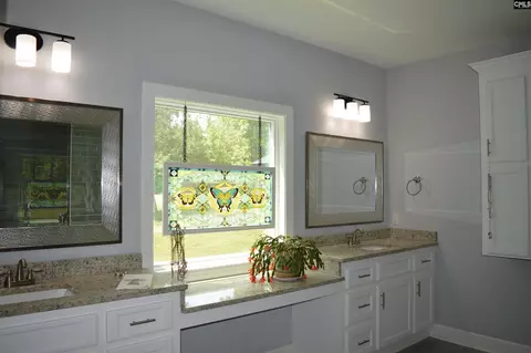 Bath - 1759 Lake Rd, Ridgeway, SC 29130 photo 1 of 6