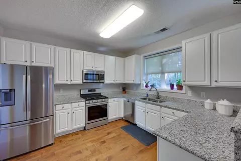 206 Coopers Hawk Cir, Irmo, SC 29063