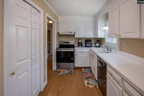 Kitchen - 3048 Timrod Rd, Bethune, SC 29009 photo 2 of 4