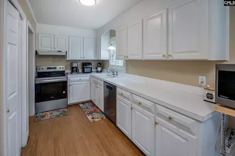 Kitchen - 3048 Timrod Rd, Bethune, SC 29009 photo 4 of 4