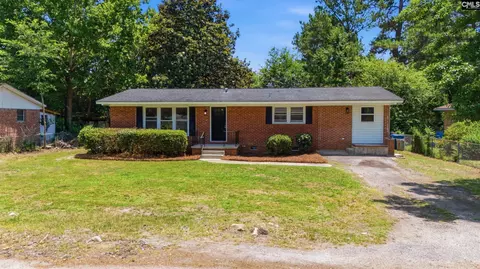 1040 E Sherwood Dr, Sumter, SC 29153
