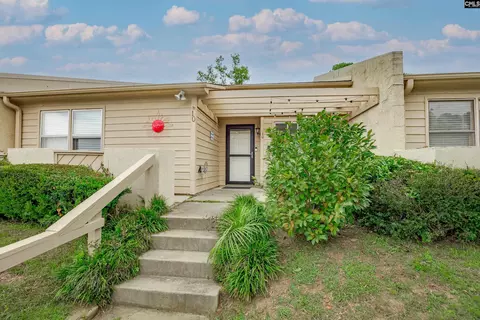 10 Boardwalk Ln, Lexington, SC 29072