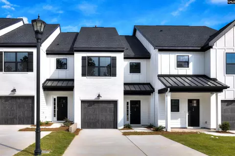 28 Fawn Spot Ct, Elgin, SC 29045