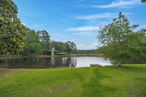 77 Ridge Lake Dr, Columbia, SC 29209