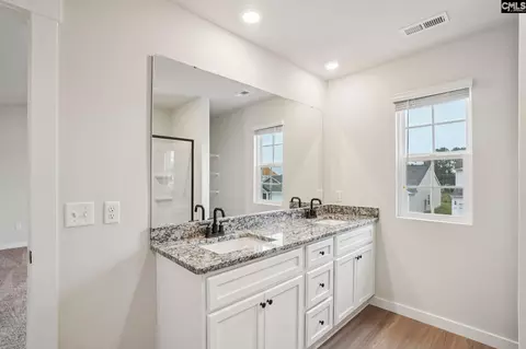 Bath - 1871 Wild Rice Rd, Gilbert, SC 29054 photo 2 of 3