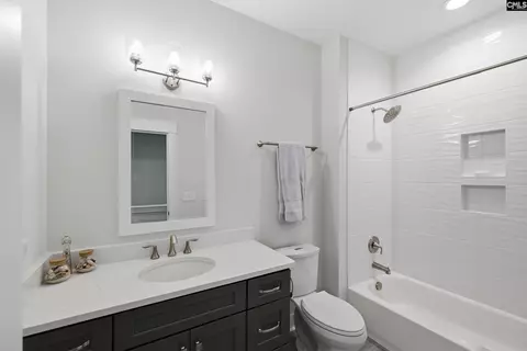 Bath - 32 Shoreview Dr, Prosperity, SC 29127 photo 4 of 6