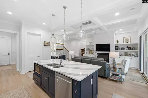 Kitchen - 32 Shoreview Dr, Prosperity, SC 29127 photo 4 of 5