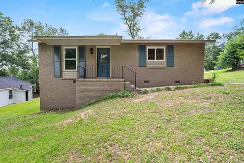 135 Riverview Ct, Columbia, SC 29201