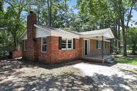 8 Holiday Cir, Columbia, SC 29206