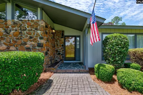 1917 Dixon Ln, Camden, SC 29020