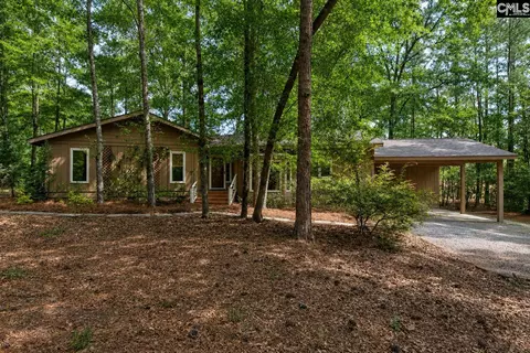 8 Cedar Pl, Camden, SC 29020