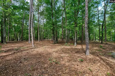 8 Cedar Pl, Camden, SC 29020