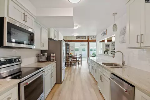 Kitchen - 675 E Point Dr, Gilbert, SC 29054 photo 2 of 5