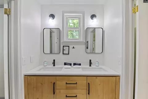 Bath - 113 Cp Ave, Leesville, SC 29070 photo 3 of 3