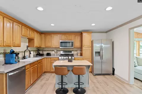 Kitchen - 113 Cp Ave, Leesville, SC 29070 photo 4 of 4