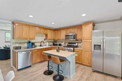 Kitchen - 113 Cp Ave, Leesville, SC 29070 photo 3 of 4