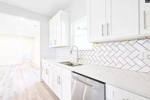 Kitchen - 704 Martin Smith Rd, Gilbert, SC 29054 photo 4 of 5